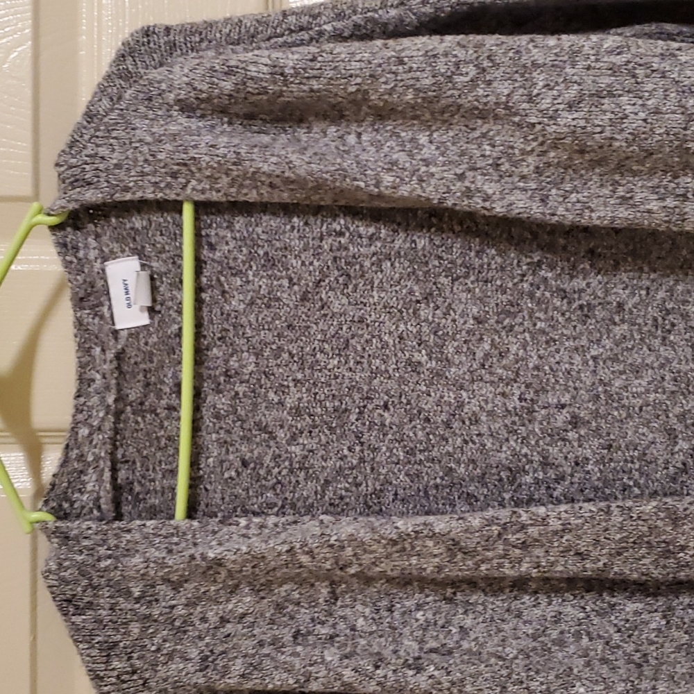 Old Navy sweater